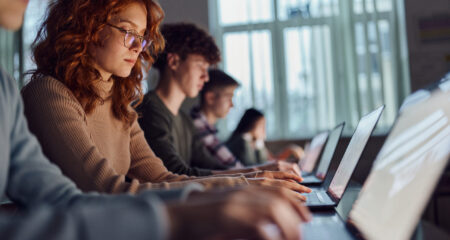 Financing Graduate School: Student Loans, Grants & Fellowships Explained 